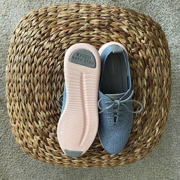Cole Haan gray and soft pink shoes - Picture 4 of 5